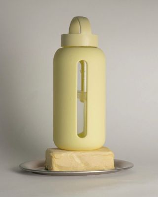 BINK IS BACK! 💛 Skleněné lahve s promyšleným označením AM/PM pro sledování pitného režimu přicházejí v novém provedení – s...